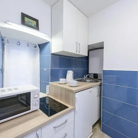 Gloria Apartment